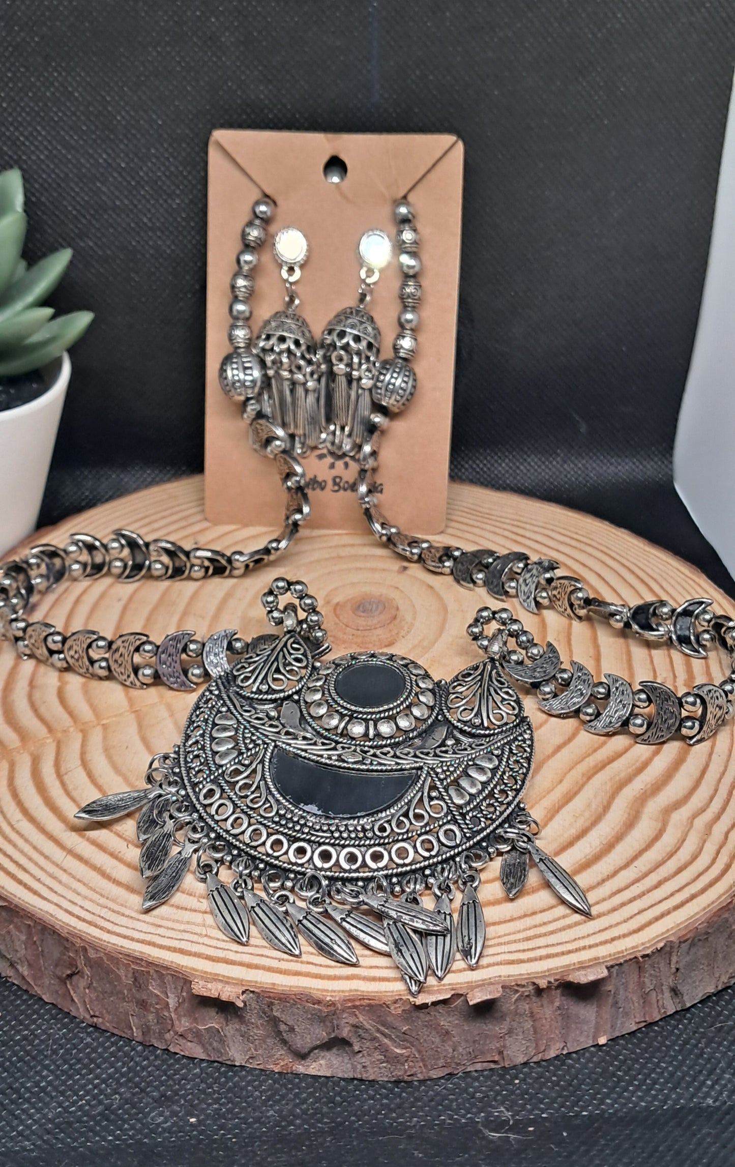 Conjunto colar e brincos artesanais Indianos